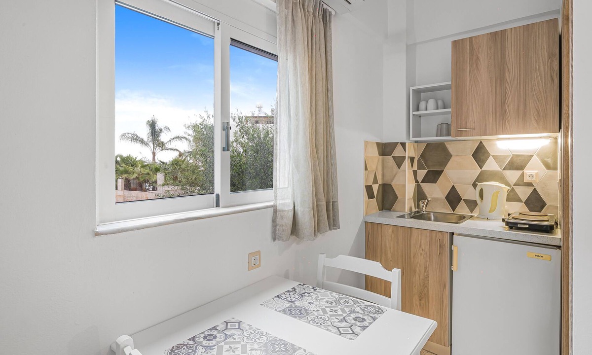 Malia House | Happy Days Studios