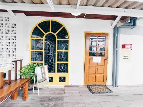Phu Khao Thong Hostel | Hello Sunshine