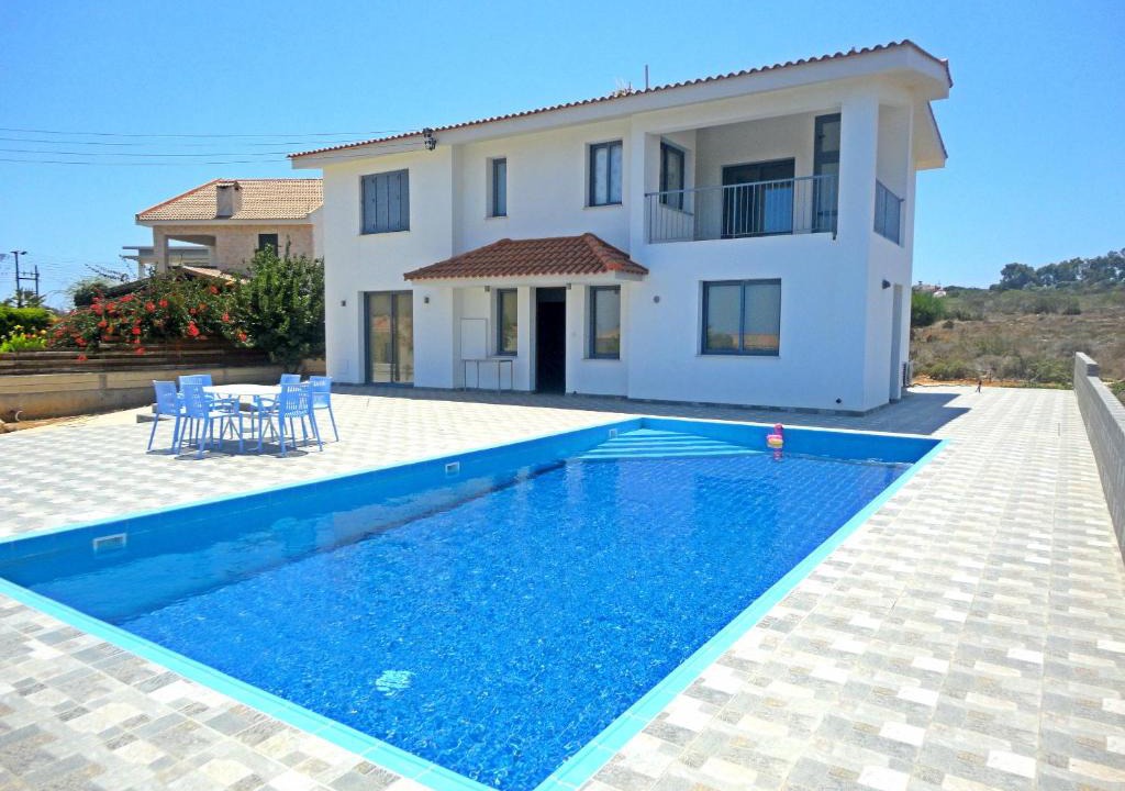 Paralimni Villa | Hilltop Villa Protaras