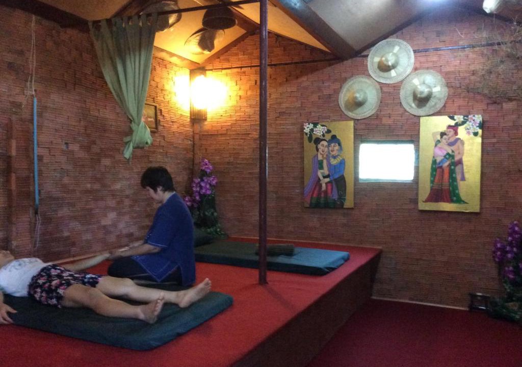 Sila Resort | Himawari Restaurant & Cottage