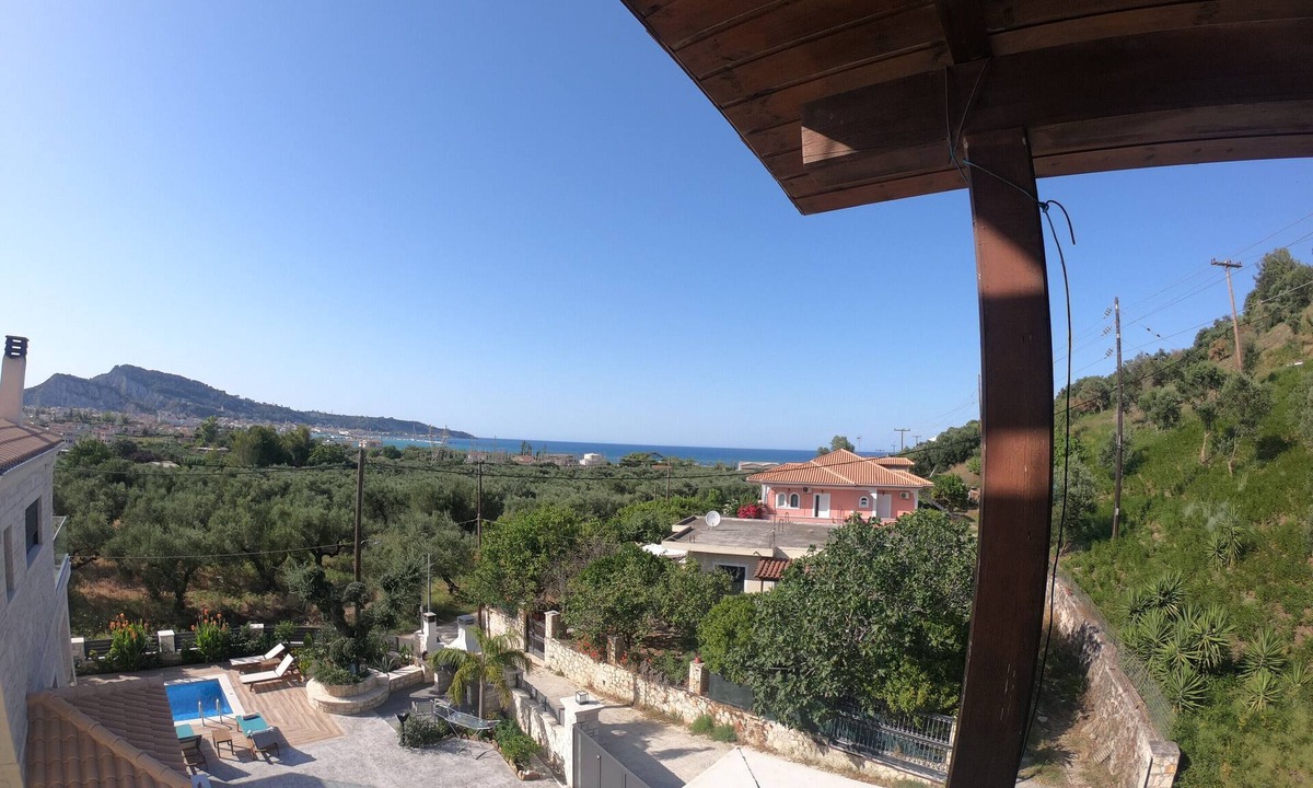 Argassi Apartment | Holiday Apartment "Mavreta's 1" with Sea View, Shared Terrace & Wi-Fi
