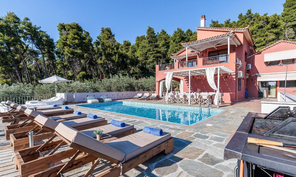 Holiday Skopelos Persons Bedrooms | Alikias