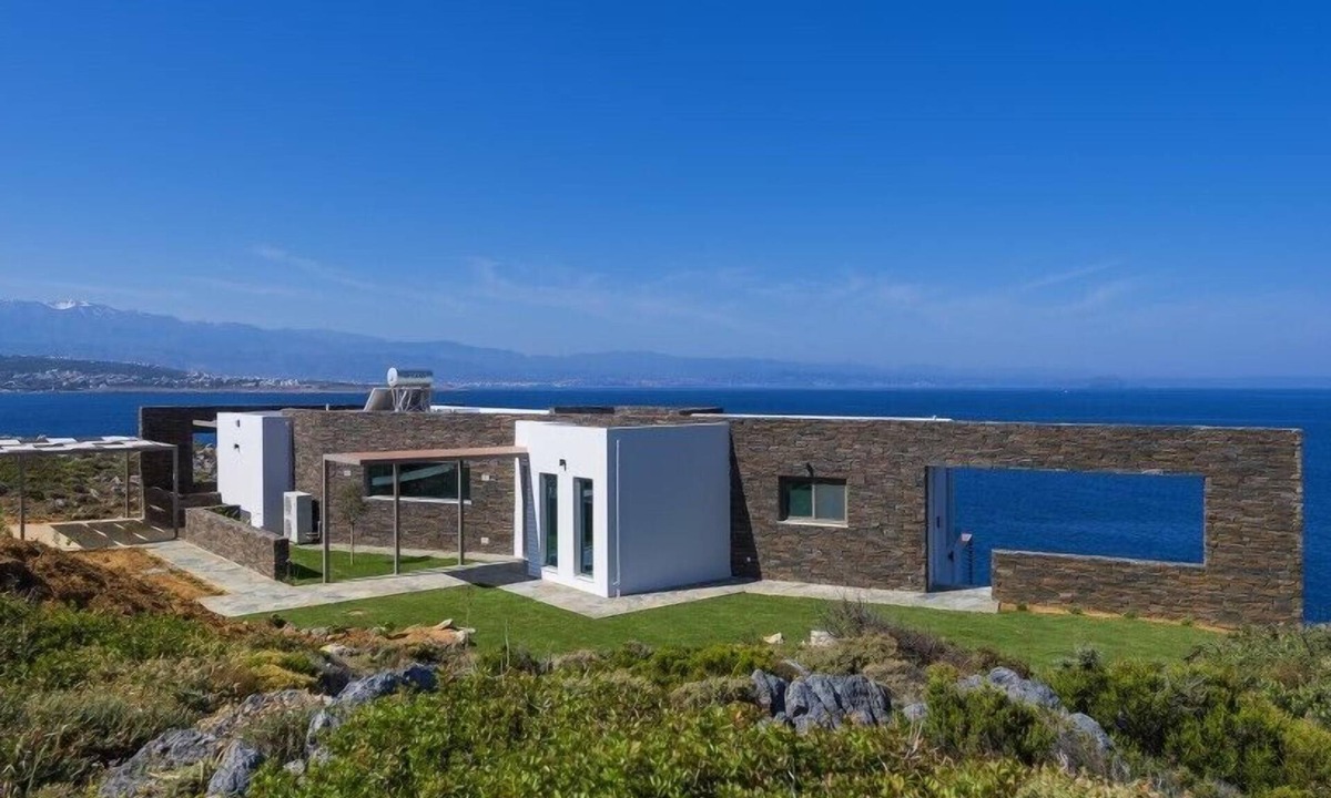 Old Town Villa | holiday vacation villa rental greece, crete, Chania area, sea view, pool, air conditioning, holiday vacation villa to re