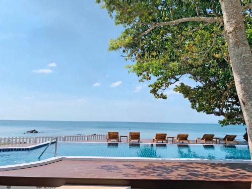 Nuea Khlong Resort | Horizon Beach Resort Koh Jum