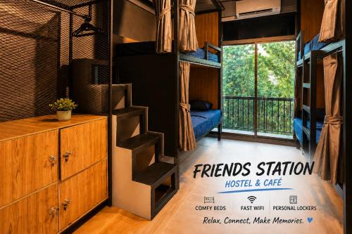 Pratumnak Hill Hostel | Hostel Friends Station & Cafe