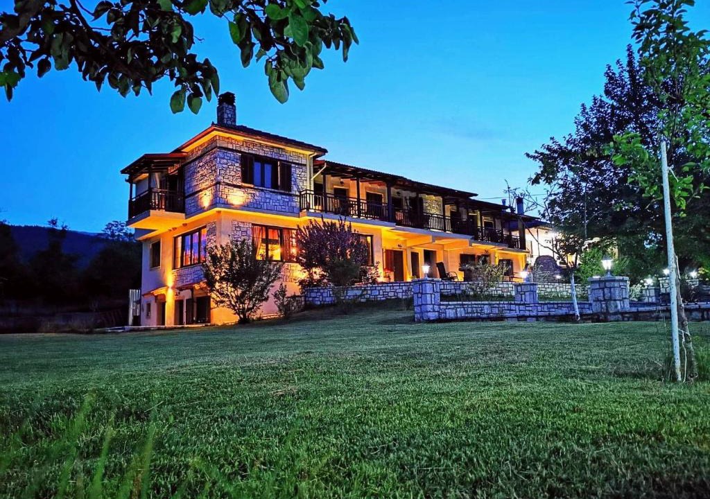Kalivia House | hostel lake plastira