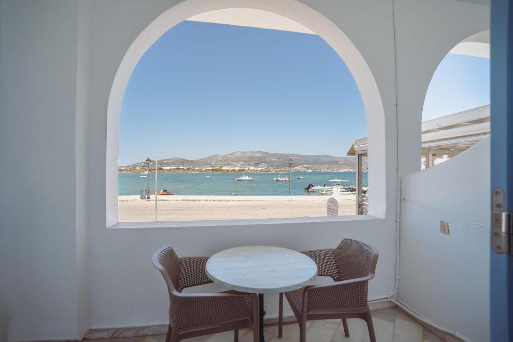 Antiparos Hotel | Hotel Mantalena