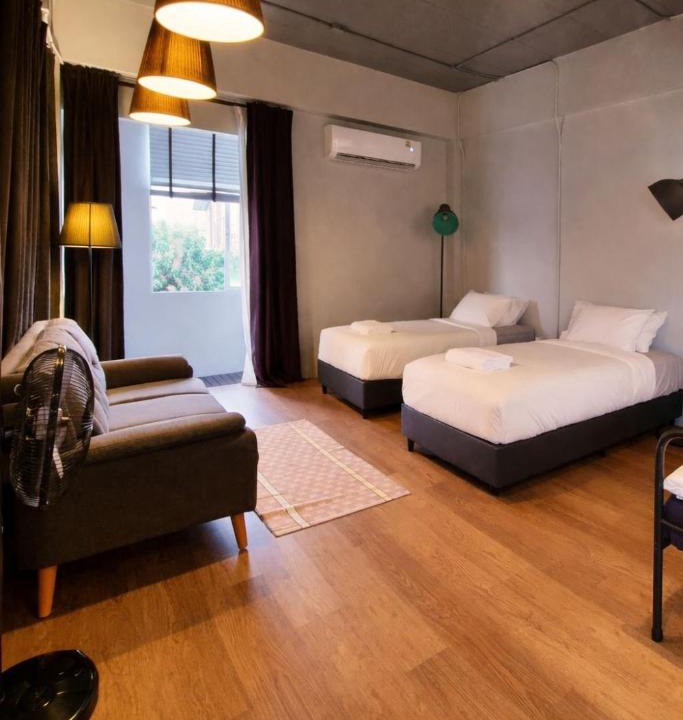 Prawet Apartment | Human Touch Room - Soulful Bangkok Hideout