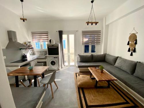 Tinos Town House | Iakovos' Luxury House