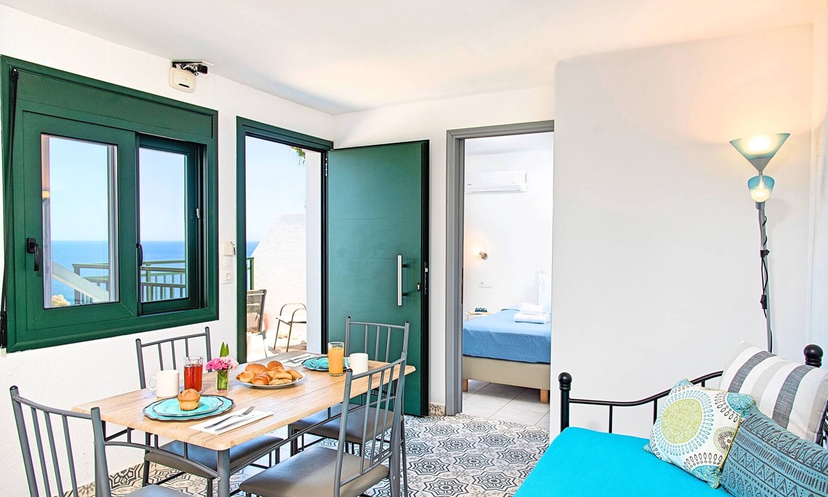 Istron Apartment | Istron Beachview Apartment