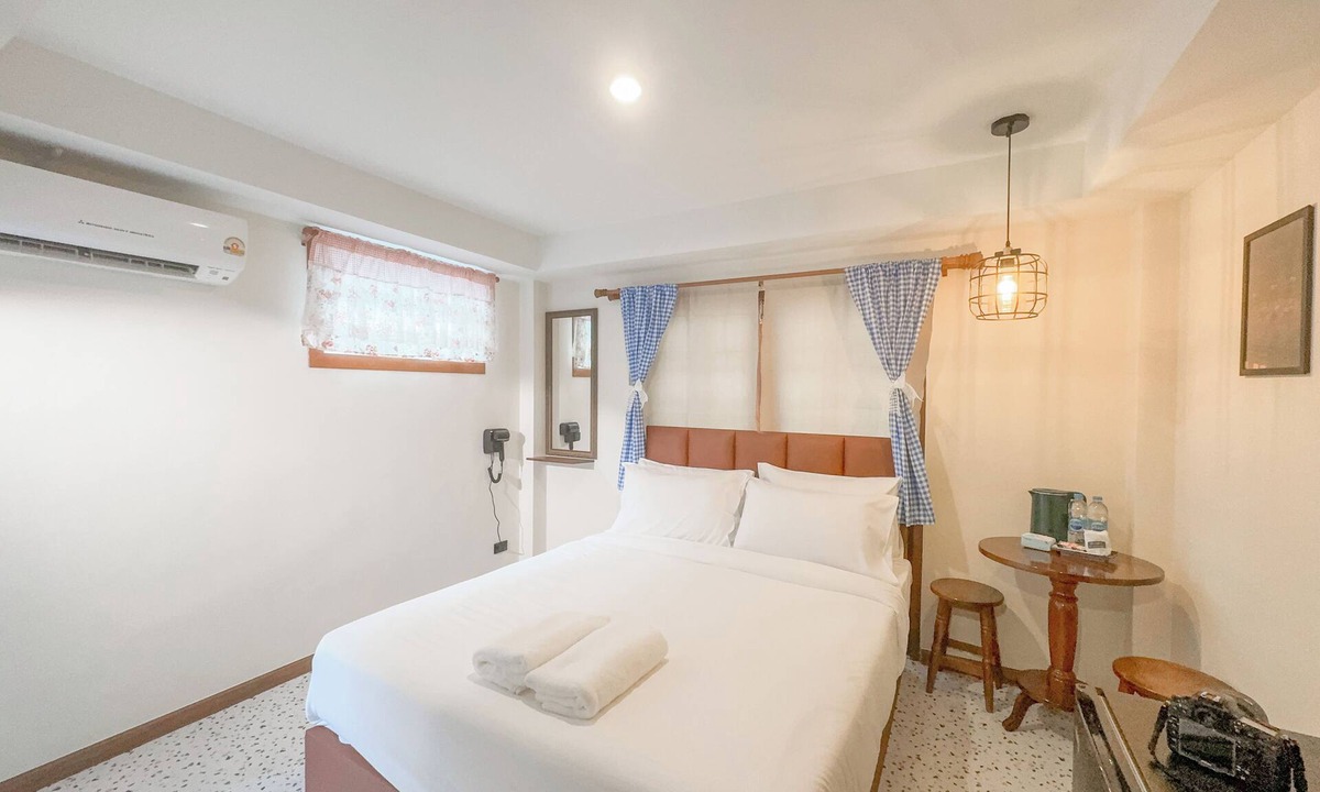Sanam Pao Hotel | JB Home Bangkok - Victory monument