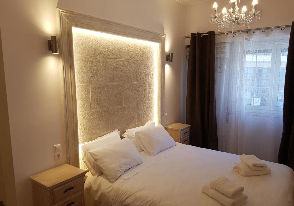 Petralona Apartment | JOHN BEAUTY 50m2, METRO and ACROPOLIS 5'