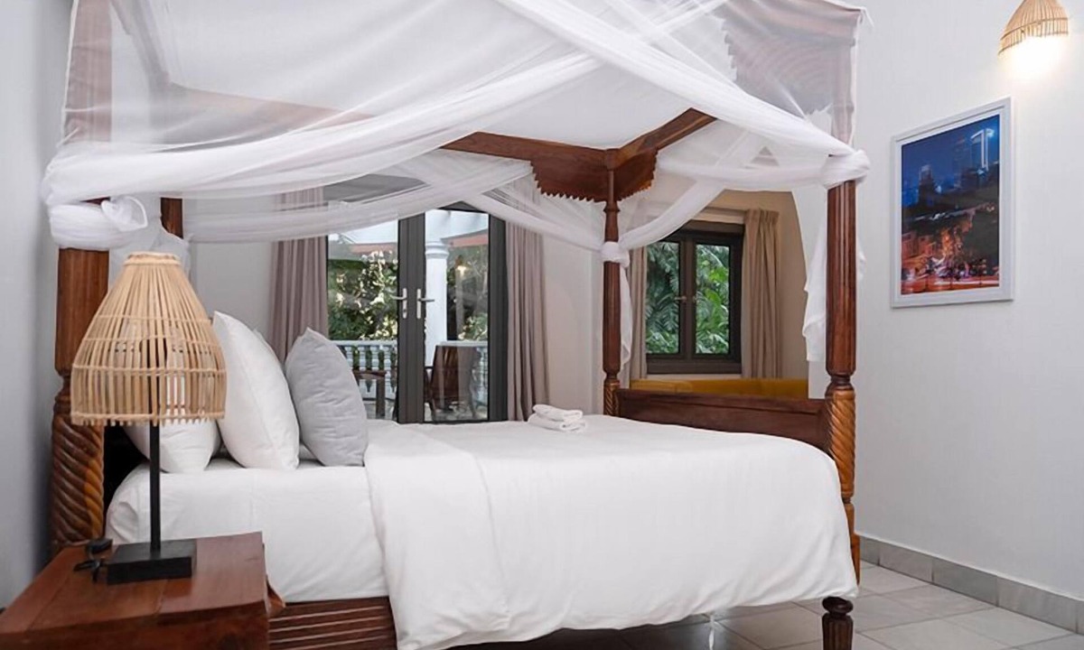 Daun Penh Hotel | Jungle Addition