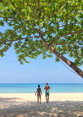 Koh Rong Sanloem Resort | KAMAKU Bungalows - Sunset Beach