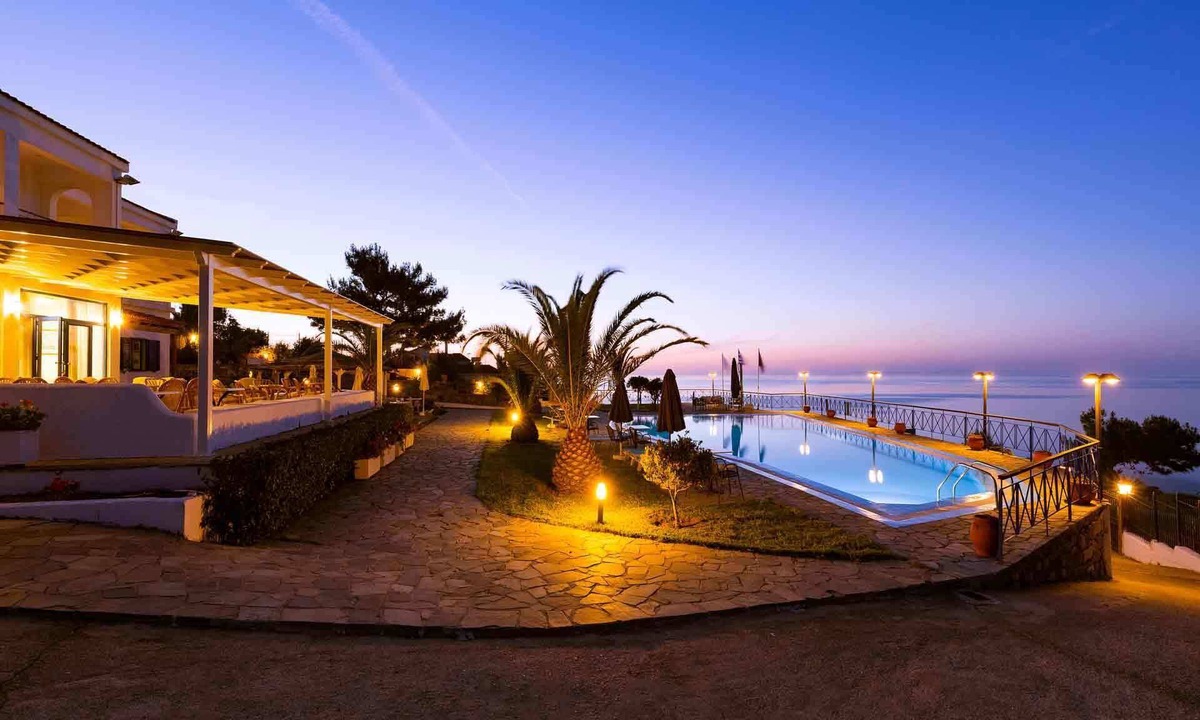Gialiskari Hotel | Karras Star Hotel Wellness Hotel & Retreats