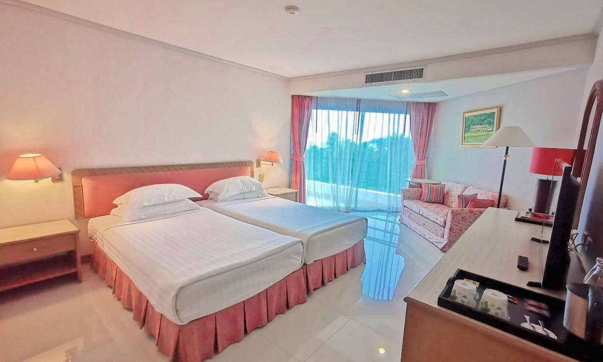 Khanom Hotel | Khanom Golden Beach Hotel