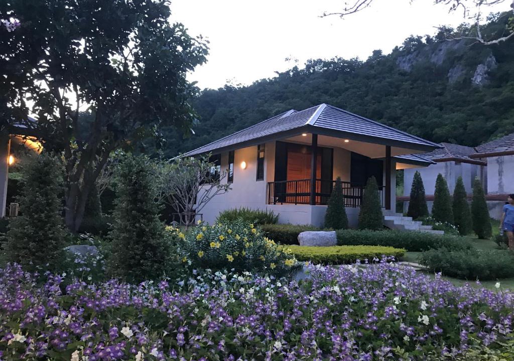 Nong Nam Daeng Cabin | Khaokhab Lodge