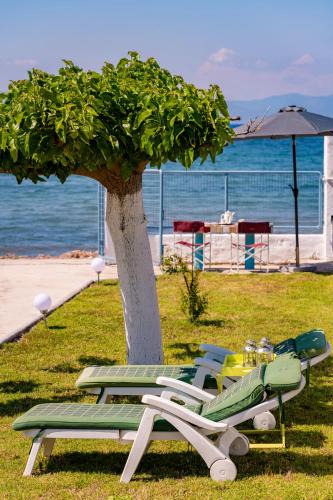 West Achaea House | Kiko, the Coastline house