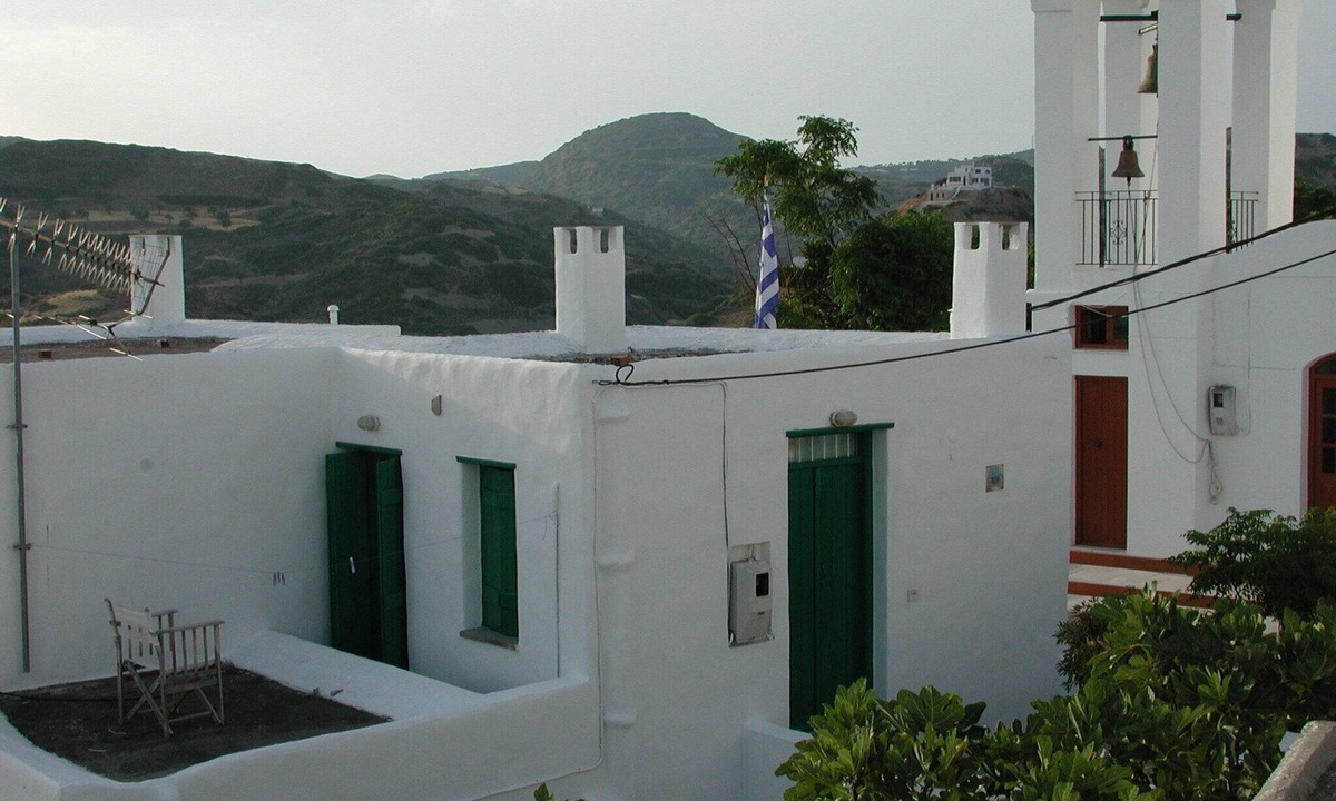 Skiros Apartment | Kochylia trad. House 3 (cypress green) in a central, quiet location