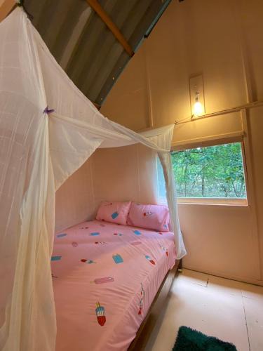 Nuea Khlong Hotel | Koh Phu Valley