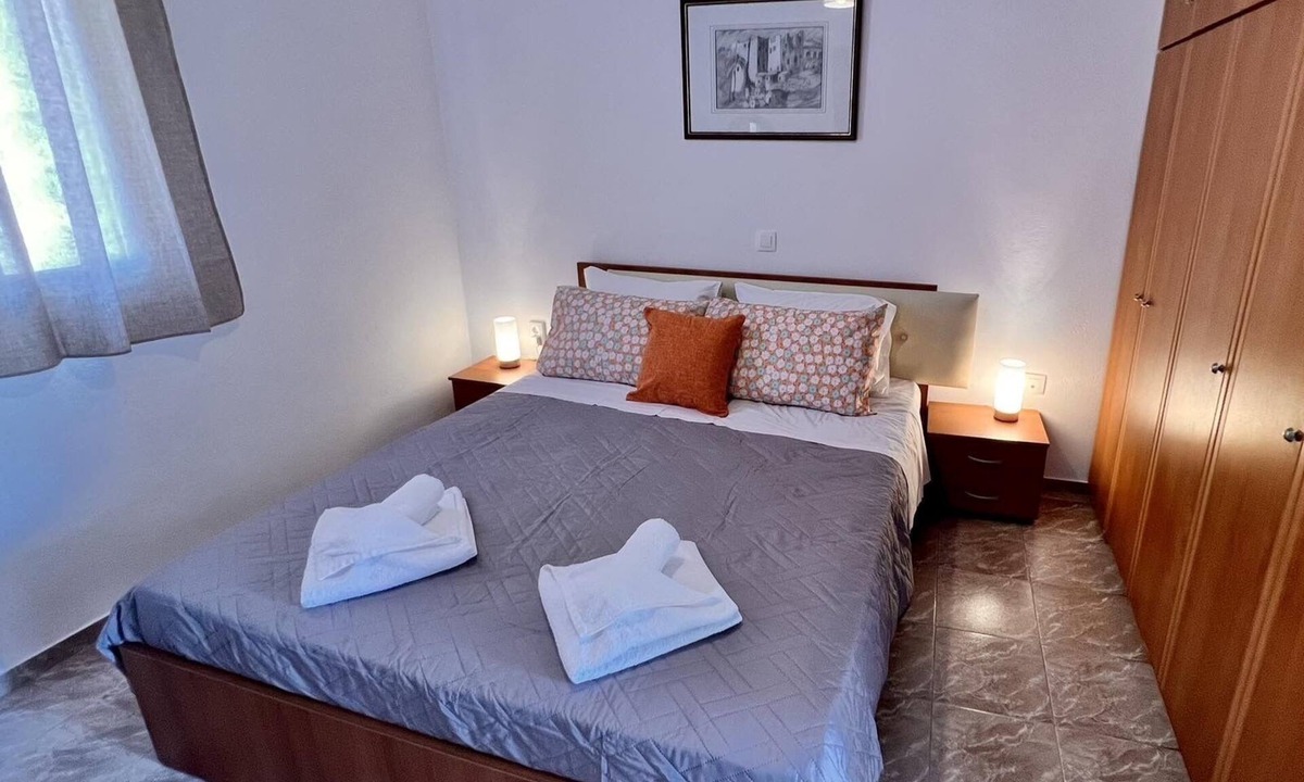 Perissa Villa | Kritamo Apartment