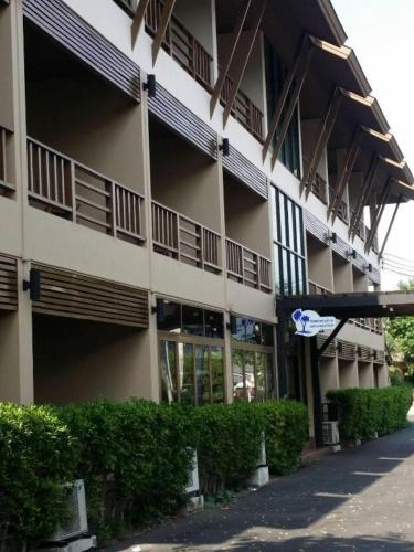 Ban Bang Saen Resort | La Playa Boutique Resort