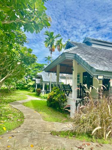 Taladyai House | Lanla Win Homestay