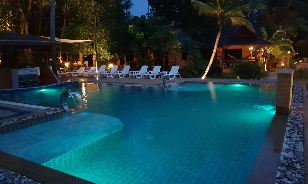Ko Lanta Hotel | Lanta Pearl Beach Resort