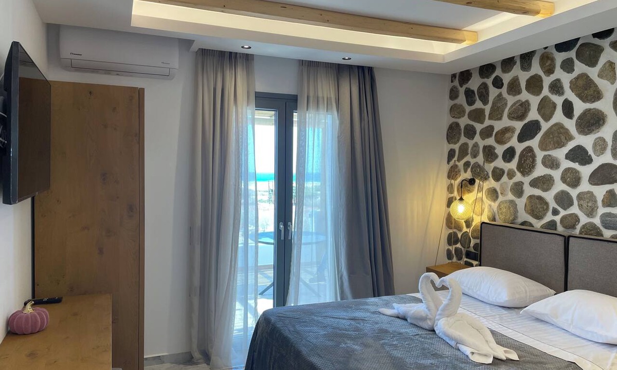 Mikri Vigla Hotel | Latramys Suites