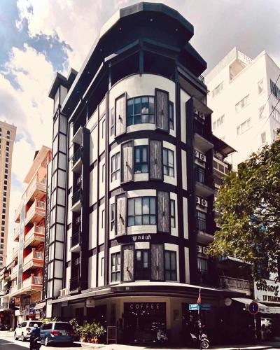 Daun Penh Hotel | Lavanya Boutique Hotel
