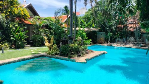 South Pattaya Hotel | LePrive Resort
