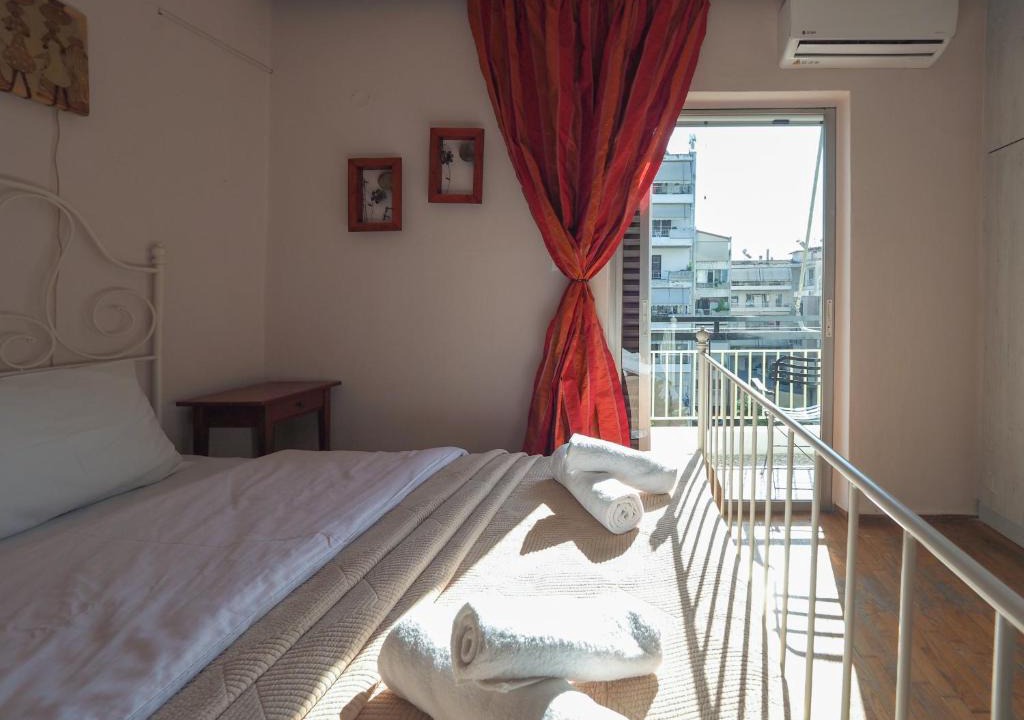 Trikala Apartment | Like HomeRetro Central Apartment