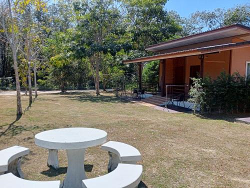 Ko Kood House | Little Shark bungalow