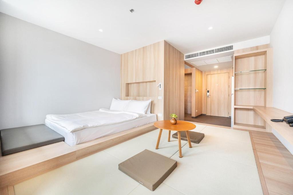 Khlong Tan Hotel | LiveZen Bangkok Sukhumvit