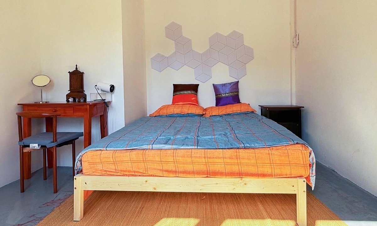 Rama 9 Apartment | Located at CBD Rama 9 convenience area. Private Room with Share bath