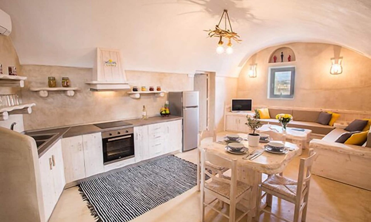 Akrotiri Villa | Love Nest villa