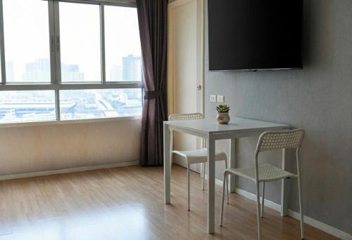 Hua Mak Apartment | Lumpini 2-Bedroom Condo Near The Mall Bangkapi