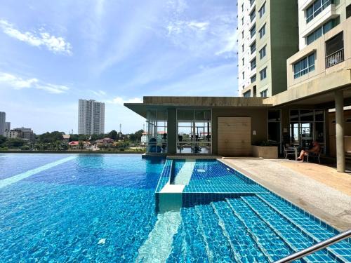 North Pattaya Apartment | Lumpini Ville Naklua Select Resort Pool condo