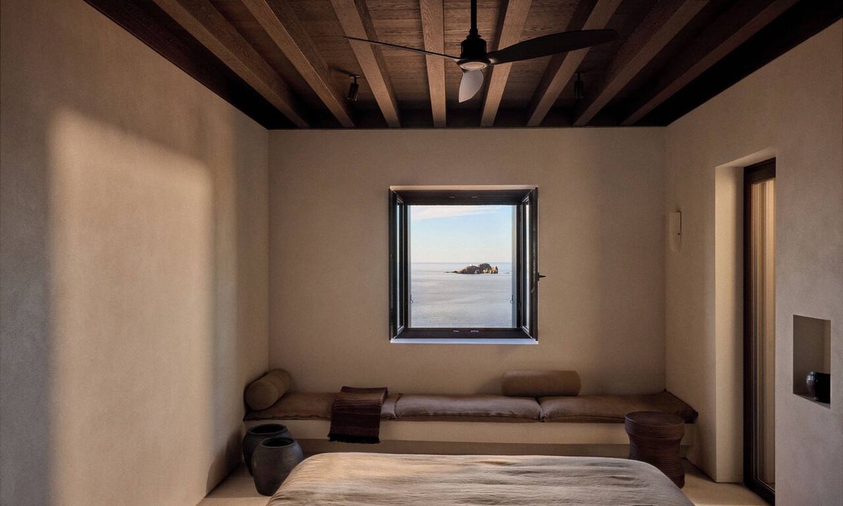 Paros Hotel | Luura - Cliff, Paros, A Morgans Originals Hotel