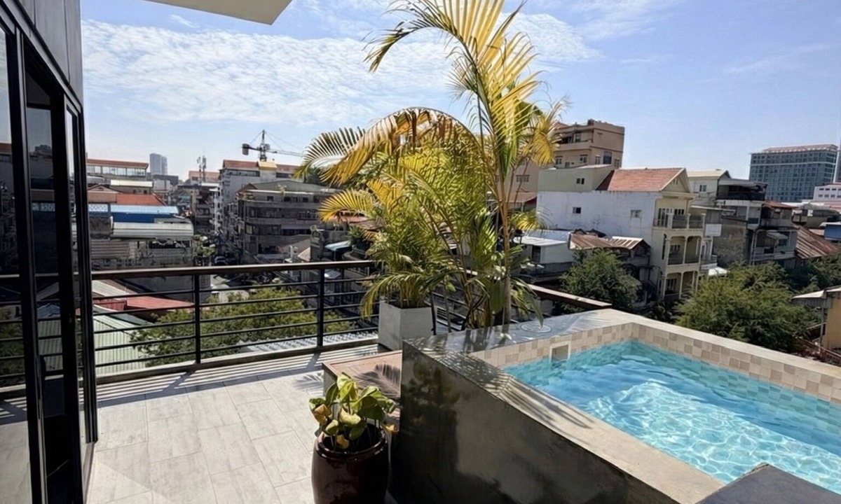 Daun Penh Apartment | Luxury Riverside Duplex with Private Pool