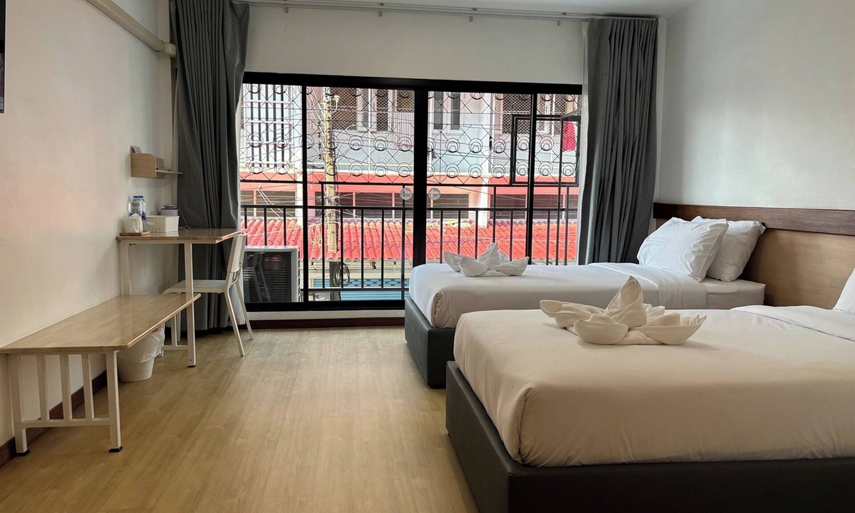 Suan Luang Hotel | M3 Bangkok Bake & Bed