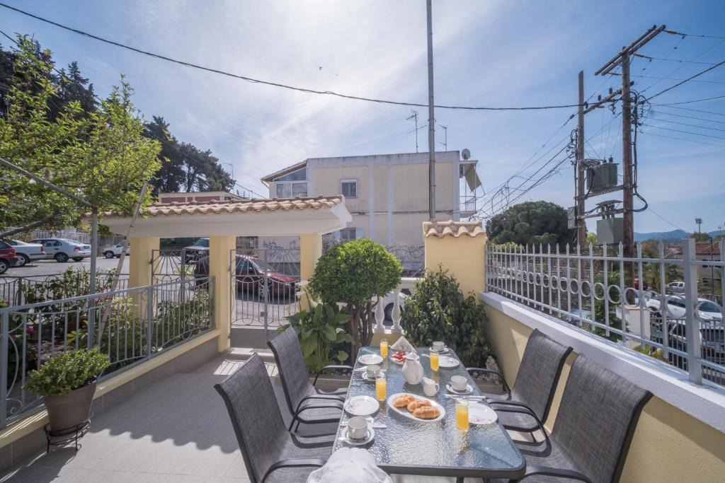 Corfu Town Apartment | Maison du Soleil by Hotelius