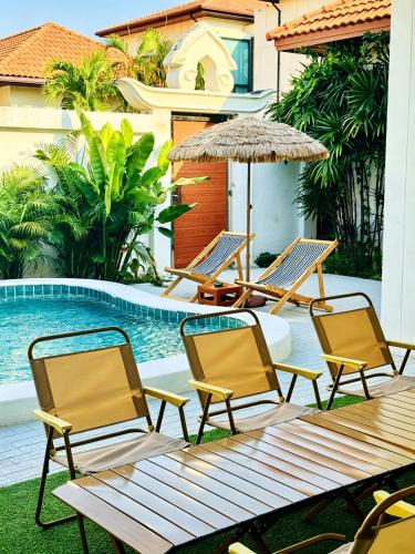 Pratumnak Hill Villa | Majestic Residence Seaside villa Private beach