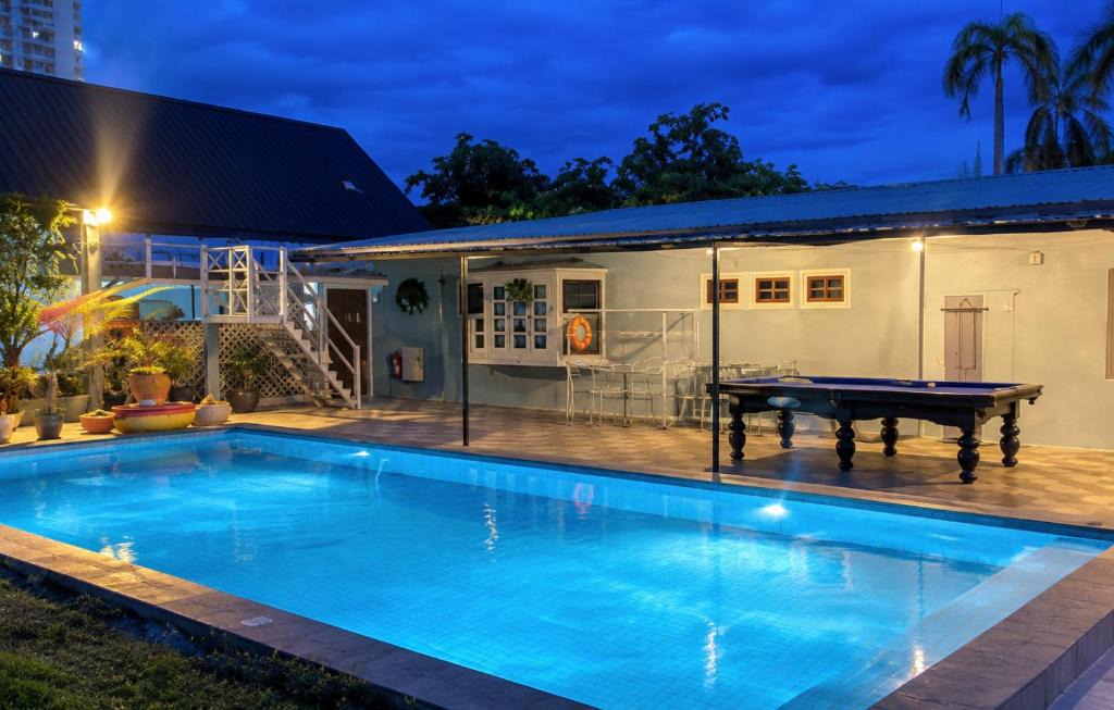 Na Kluea Villa | MaMa Beach Pool Villa Pattaya