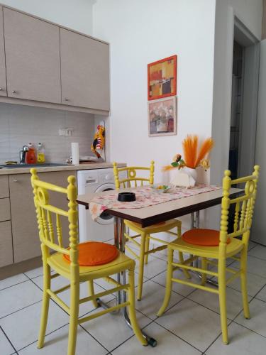 Kranidi Apartment | Manolia !