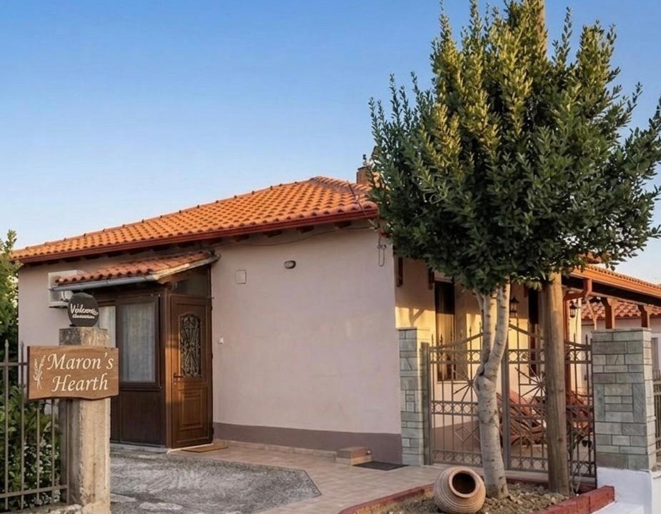Maroneia-Sapes House | Maron's Hearth, Central residence in Maronia