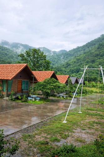 Ban Dong Ma Tun Resort | MatanaCafe&Resort