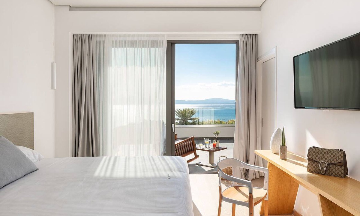 Diasella Hotel | Messinian Icon