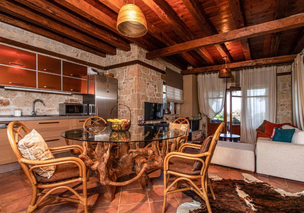 Kassandra House | Michaella Cottage