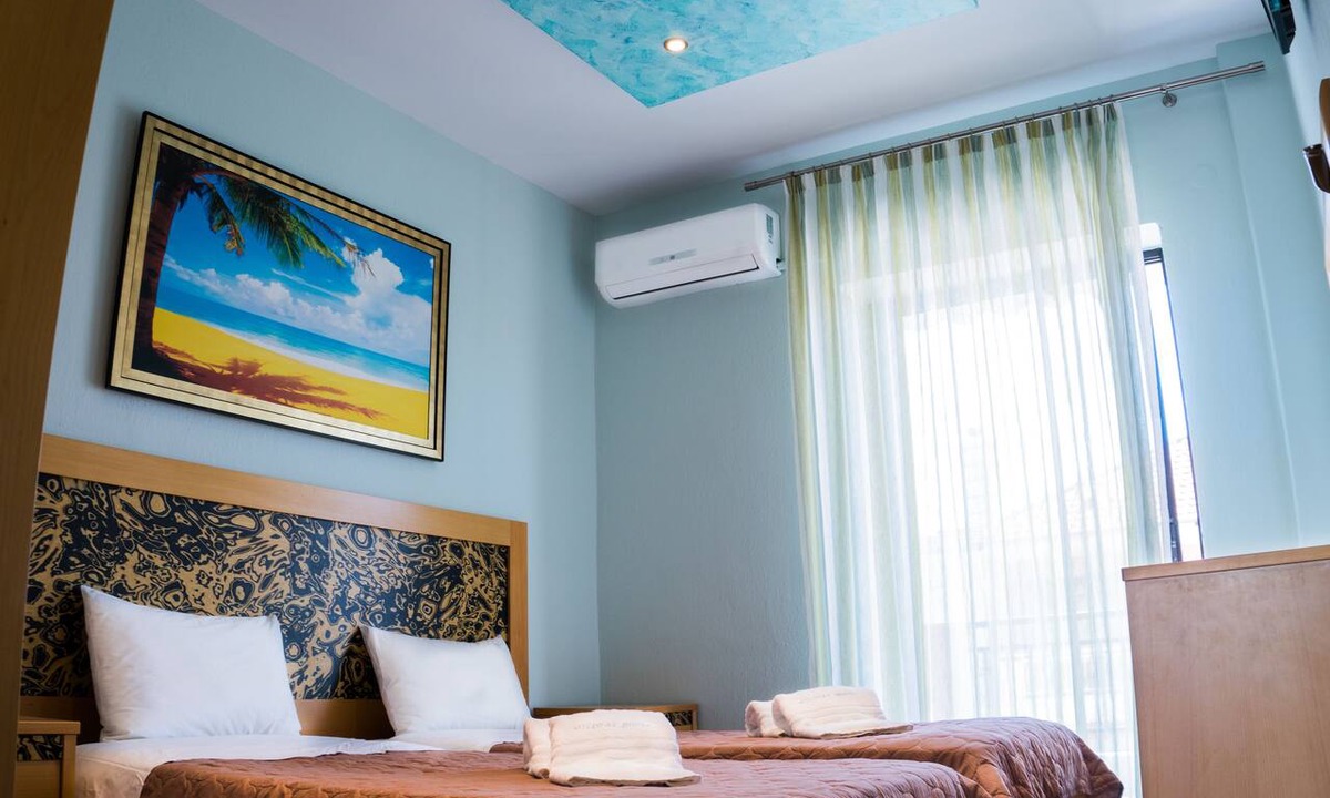 Paralia Dionysiou Hotel | Milonas House Apartments